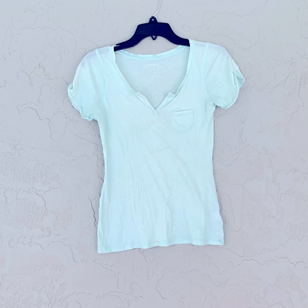Express pocket tee